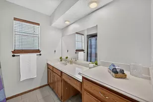 5003 Fairmount Dr, Arlington, TX 76017 - Photo 17
