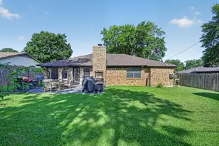 5003 Fairmount Dr, Arlington, TX 76017 - Photo 27