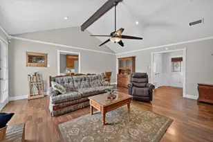 5003 Fairmount Dr, Arlington, TX 76017 - Photo 5