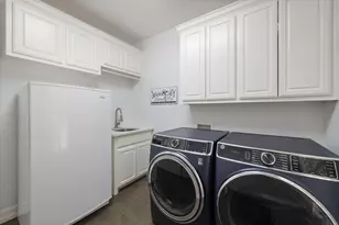 160 September Dr, Streetman, TX 75859 - Photo 25