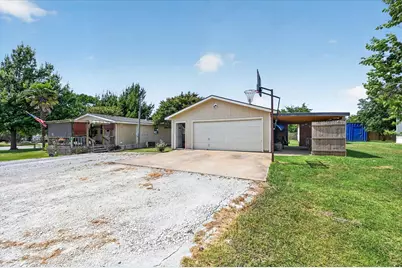 1103 Burnett Boulevard, Alvarado, TX 76009 - Photo 25