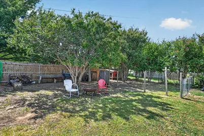 1103 Burnett Boulevard, Alvarado, TX 76009 - Photo 29