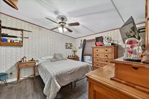 1103 Burnett Blvd, Alvarado, TX 76009 - Photo 19