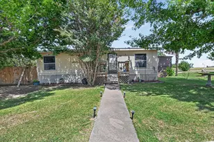 1103 Burnett Blvd, Alvarado, TX 76009 - Photo 3