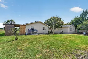 1103 Burnett Blvd, Alvarado, TX 76009 - Photo 27