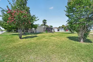 1103 Burnett Blvd, Alvarado, TX 76009 - Photo 1