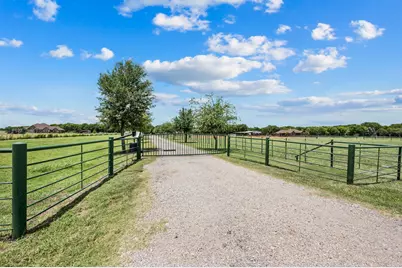 1216 West Road, Waxahachie, TX 75165 - Photo 33