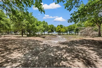 1216 West Road, Waxahachie, TX 75165 - Photo 29