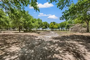 1216 W Rd, Waxahachie, TX 75165 - Photo 29