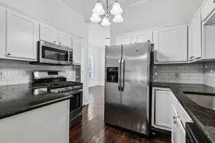 820 W 10th St, Dallas, TX 75208 - Photo 3