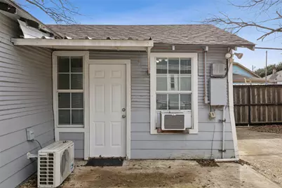820 W 10th Street, Dallas, TX 75208 - Photo 9