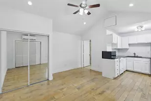 820 W 10th St, Dallas, TX 75208 - Photo 5