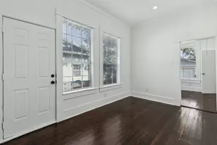 820 W 10th St, Dallas, TX 75208 - Photo 5