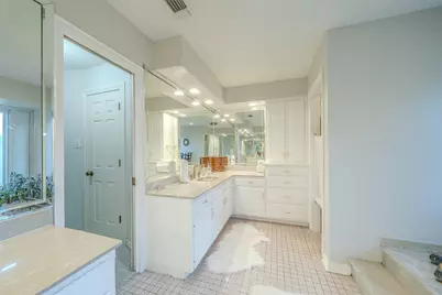 7013 Battle Creek Road, Fort Worth, TX 76116 - Photo 13