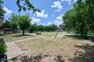 1906 SE 15th Ave, Mineral Wells, TX 76067 - Photo 19