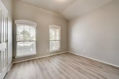 4029 Martinsburg Drive, Fort Worth, TX 76244 - Photo 9