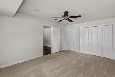 624 E Ellen Avenue, Hurst, TX 76053 - Photo 11