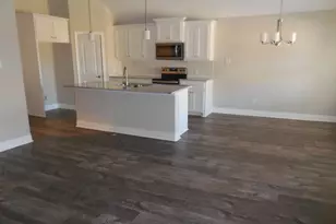 7702 Grant Ln, Greenville, TX 75402 - Photo 5
