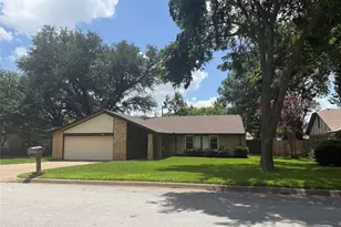 329 Stratford Dr, Hurst, TX 76054 - Photo 1