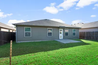 806 Meadow Wood Lane, Princeton, TX 75407 - Photo 3