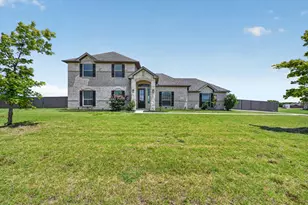 401 Berkeley Dr, Waxahachie, TX 75167 - Photo 1