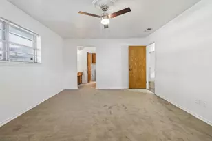 2030 Huntington Dr, Grand Prairie, TX 75051 - Photo 19