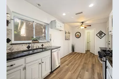 [Address not provided], Flower Mound, TX 75028 - Photo 9