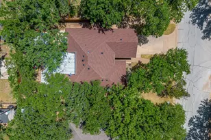 736 High Crest Dr, Azle, TX 76020 - Photo 3