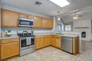 736 High Crest Dr, Azle, TX 76020 - Photo 13