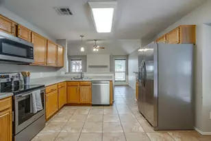 736 High Crest Dr, Azle, TX 76020 - Photo 19