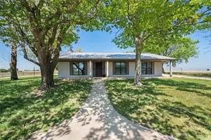 3949 Co Rd 302, Muenster, TX 76252 - Photo 1