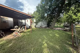 601 SW 2nd St, Kerens, TX 75144 - Photo 19