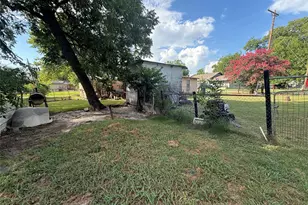 601 SW 2nd St, Kerens, TX 75144 - Photo 21