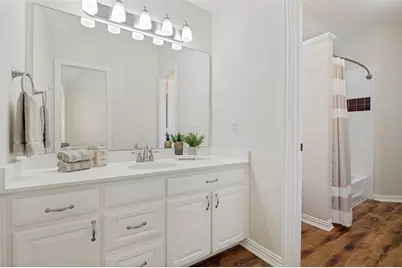 3921 Parker Oaks Drive, Arlington, TX 76016 - Photo 19