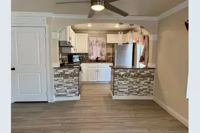 2601 Fairfax, Grand Prairie, TX 75050 - Photo 3