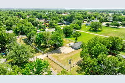 503 Sherman Street, Tioga, TX 76271 - Photo 27
