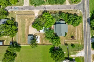 503 Sherman St, Tioga, TX 76271 - Photo 13