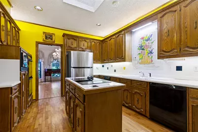 14784 Lochinvar Court, Addison, TX 75254 - Photo 7