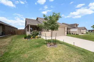 1438 Dovekie Dr, Forney, TX 75126 - Photo 5