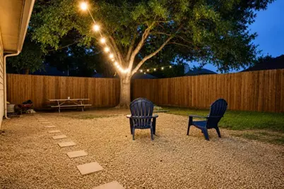8909 Briarwood Drive, Rowlett, TX 75088 - Photo 13