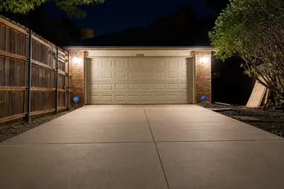 8909 Briarwood Drive, Rowlett, TX 75088 - Photo 15