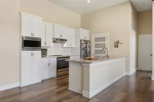 2502 Live Oak St, Dallas, TX 75204 - Photo 11