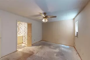 2929 O Henry Dr, Garland, TX 75042 - Photo 13