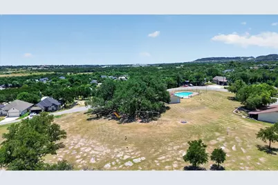 2615 Dove Trail, Granbury, TX 76048 - Photo 33