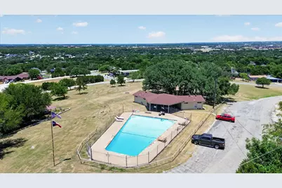 2615 Dove Trail, Granbury, TX 76048 - Photo 37