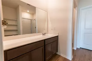 1900 Smokey Mountain Dr, Lancaster, TX 75146 - Photo 11
