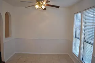 720 Ash St, Burleson, TX 76028 - Photo 3