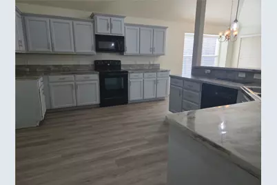 500 Crescent Creek Lane, Fort Worth, TX 76140 - Photo 5