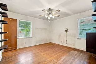 638 Odeneal St, Dallas, TX 75217 - Photo 11