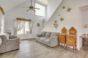 548 Hill County Road 4149, Grandview, TX 76050 - Photo 7